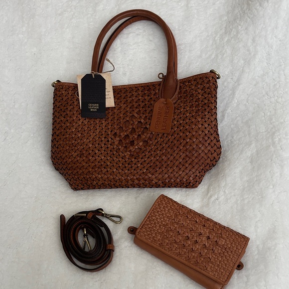 Made in India Handbags - *CLEARANCE* Chic Brown Woven Leather Crossbody Bag Set
